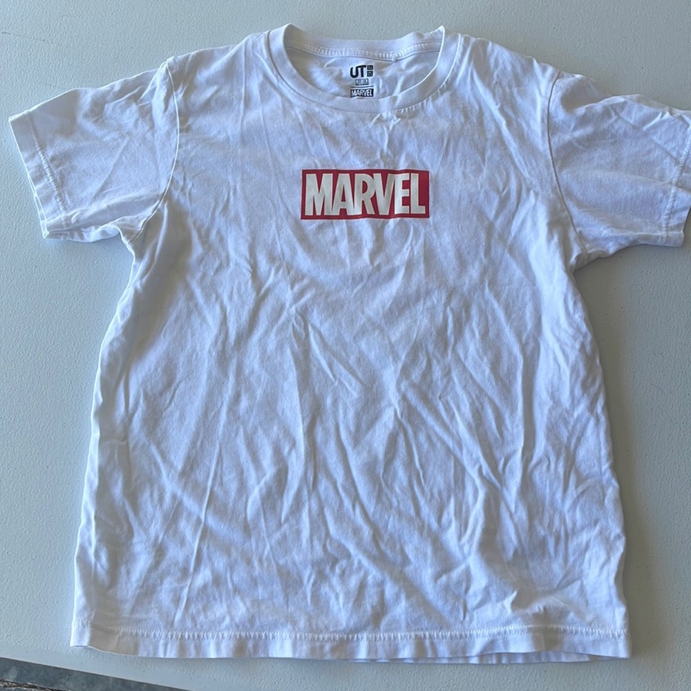 Uniqlo marvel tee kids